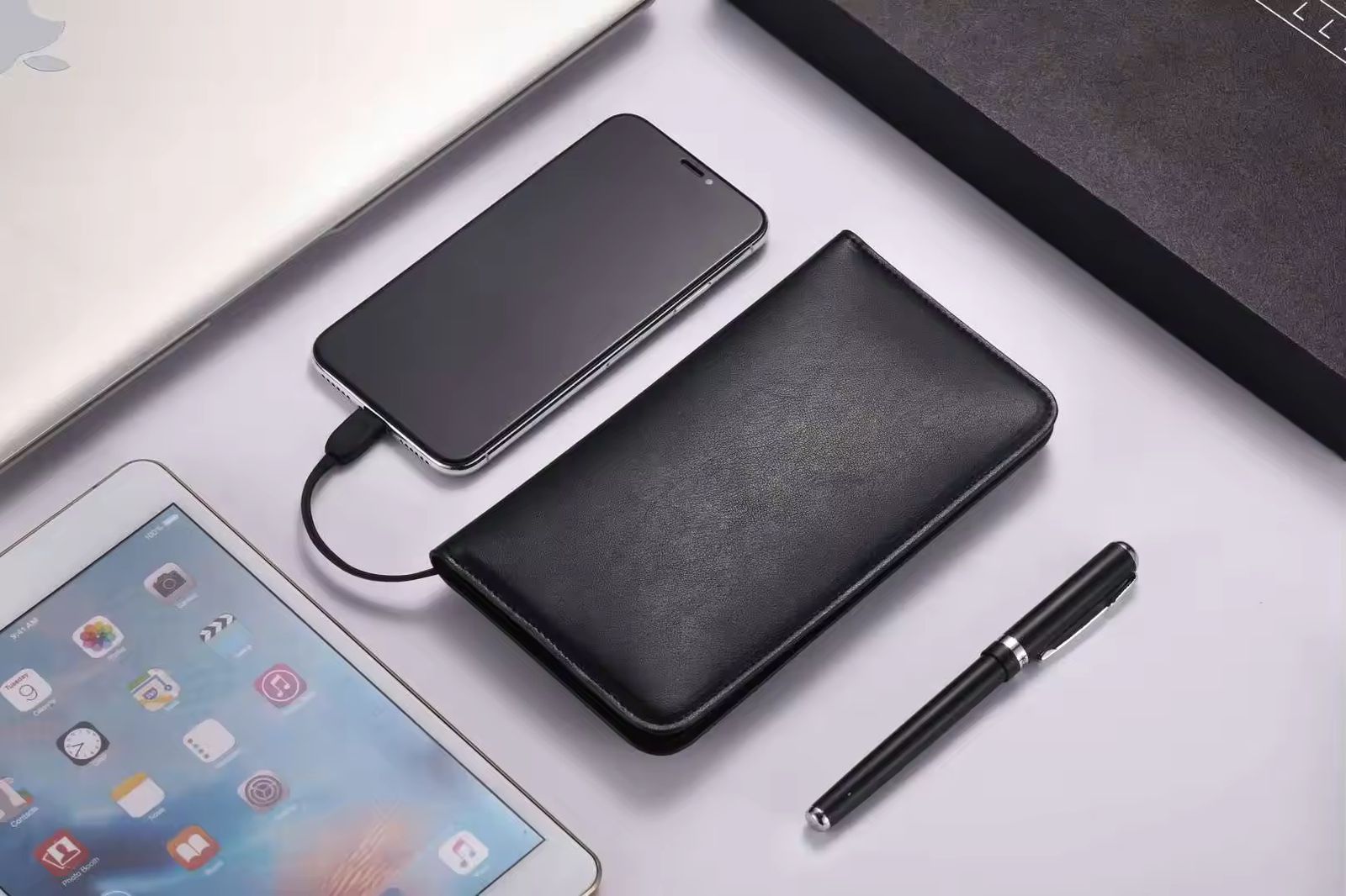 Wireless Charging Wallet 6800mah PU Leather Charge Smart Wallet Power Bank